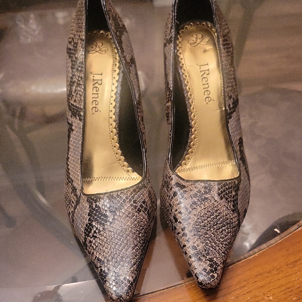 J.Renee Snakeskin Patterned Heels in Black and Brown - Picture 2 of 5